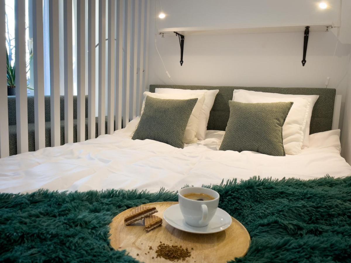 Urban Apartments Studio No 4A, Free Private Parking, Self Check-In Chorzow Bagian luar foto