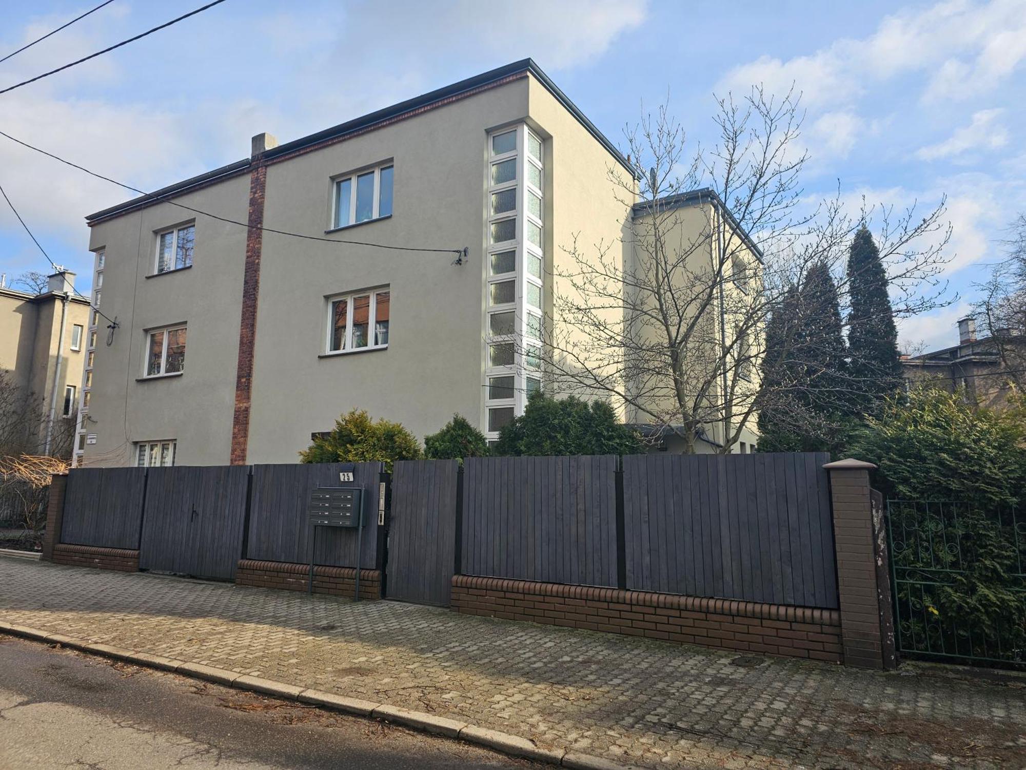 Urban Apartments Studio No 4A, Free Private Parking, Self Check-In Chorzow Bagian luar foto